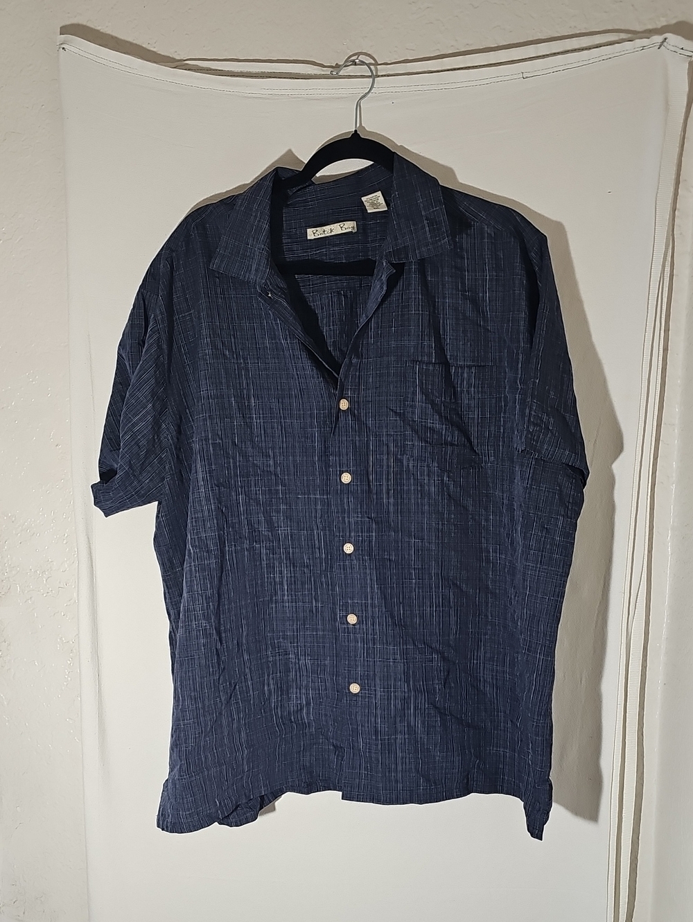 Casual Short-Sleeve Button-Down Shirt in Navy